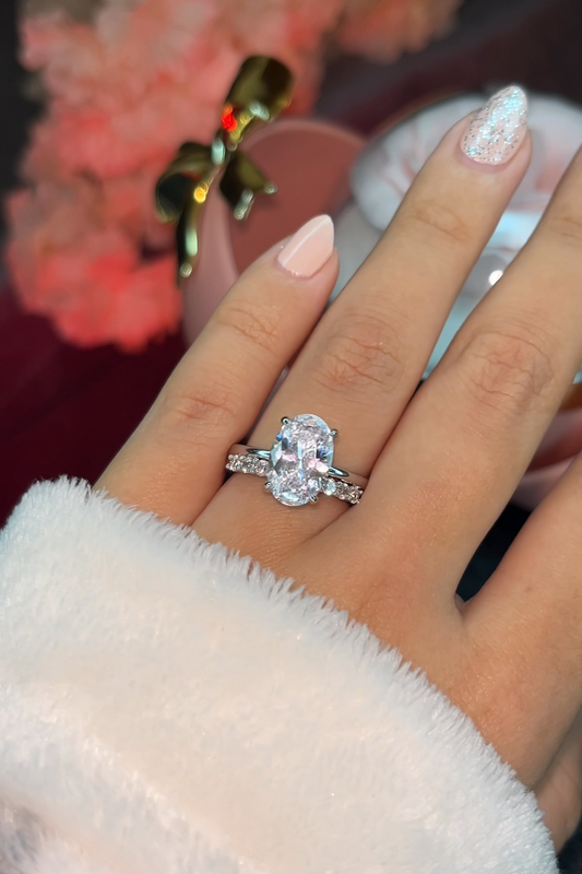 Bague de mariage ovale