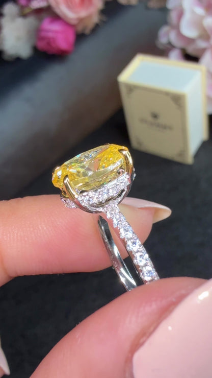 Bague Ovale Pavée Jaune